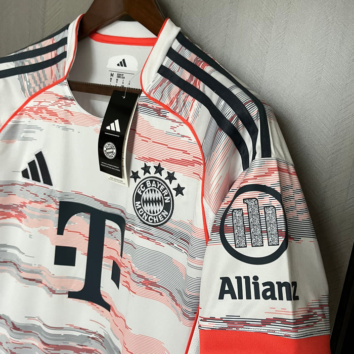 Bayern Munich 25-26 | Away