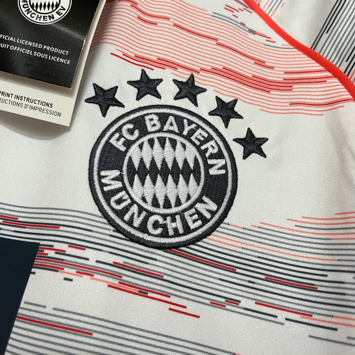 Bayern Munich 25-26 | Away