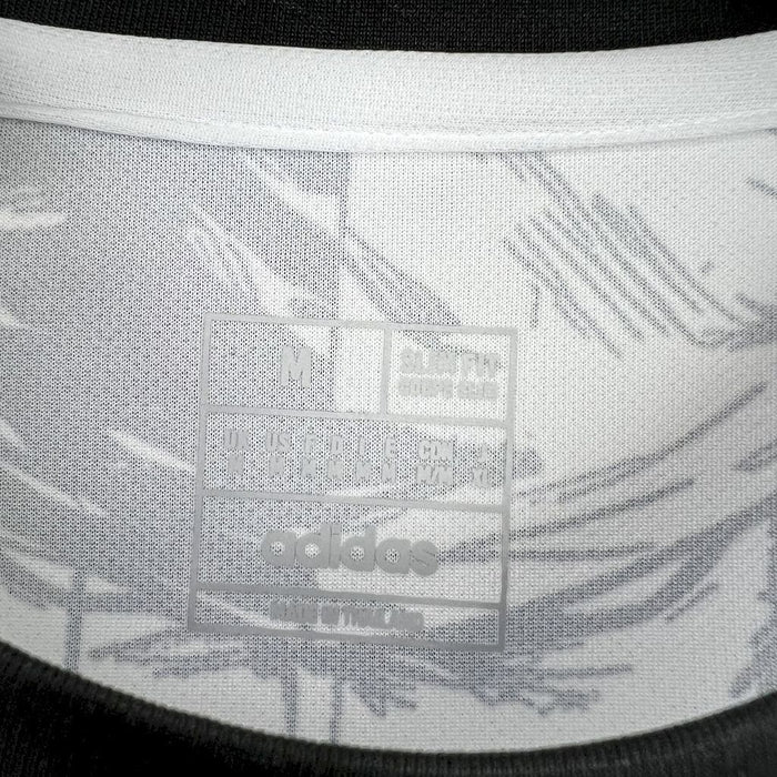 Japan 25-26 |  Roronoa Zoro Edition